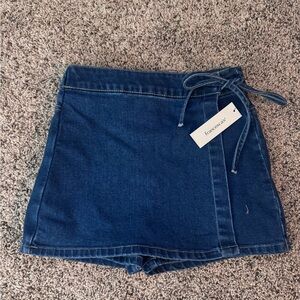 Francesca's Dark Blue Tie-Waist Skort